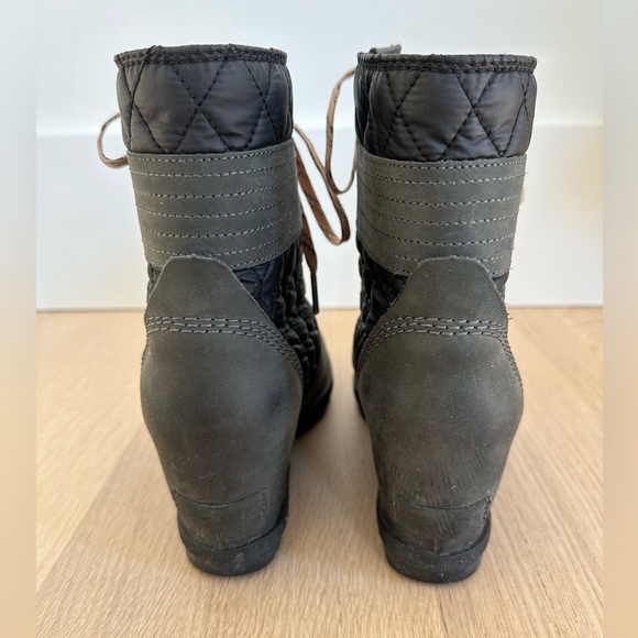 Sorel Lexie Wedge Boot in Green & Black - Picture 4 of 4